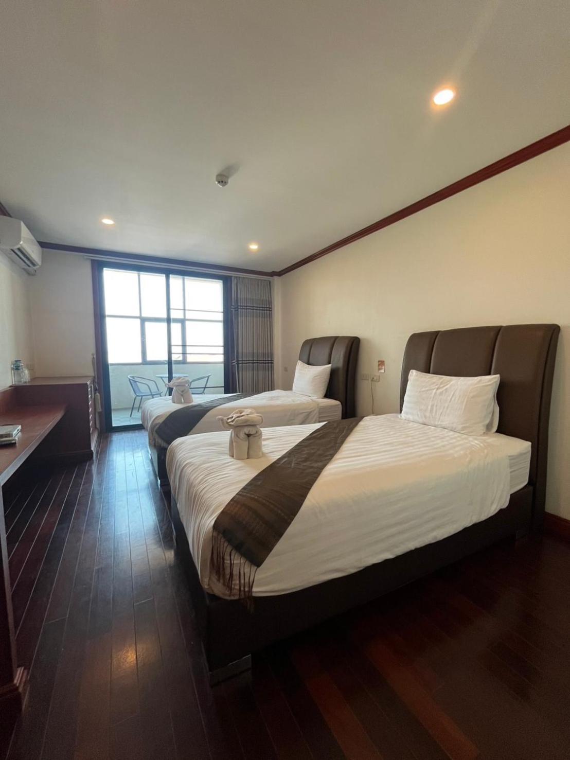Nakhone Champa Hotel 巴色 外观 照片
